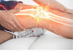 Leg Pain in Fibromyalgia: Causes, Symptoms, and Ways to Find Relief